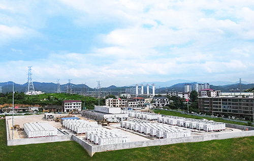 国网湖南综能公司海内首个100MW级联型高压储能电站